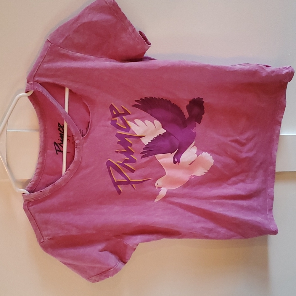 Prince graphic tee with cutout